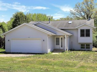 304 Marquette Dr SW, Poplar Grove, IL 61065