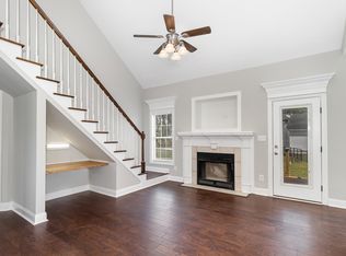 238 Manor Ave, Selma, NC 27576