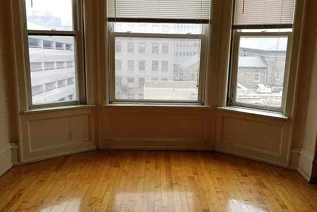 828 N Milwaukee St — Photo 3