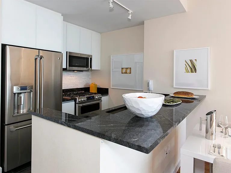 160 W 62nd St #35H — Photo 3