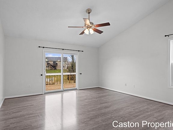 3rd image of 4518 Rolling Ridge Dr