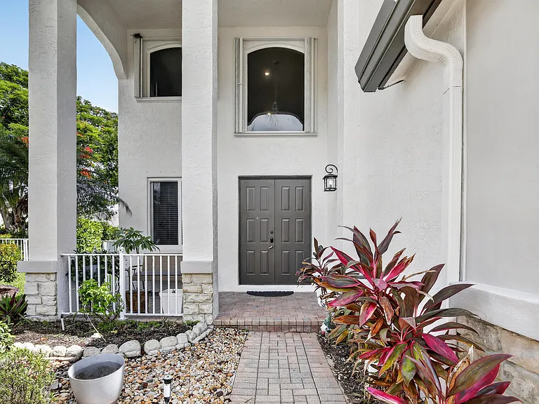 3701 Condor Ct — Photo 2