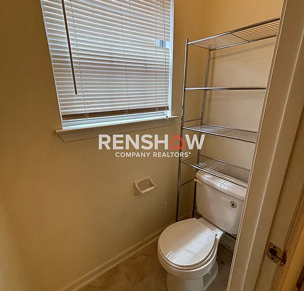 6893 Century Oaks Dr — Photo 4