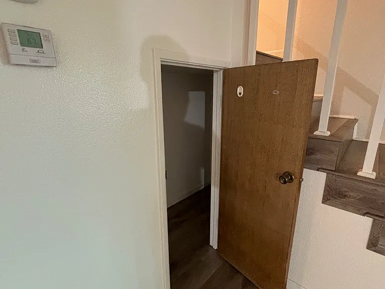 410 Pine St #1 — Photo 6