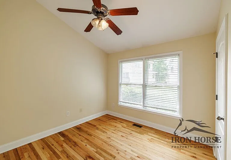 130 Mandy Dr — Photo 7