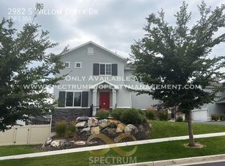 2982 S Willow Creek Dr, Saratoga Springs, UT 84045