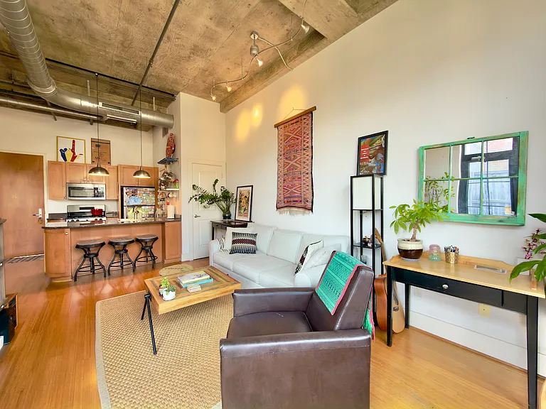 2328 Champlain St NW #420 — Photo 3