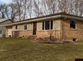 31077 601st Ave, Winthrop, MN 55396