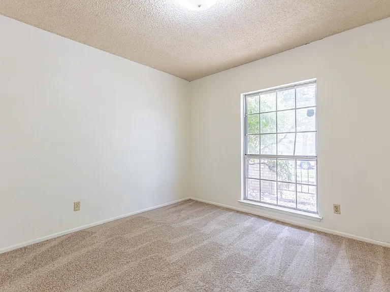 8127 Babe Ruth St — Photo 7
