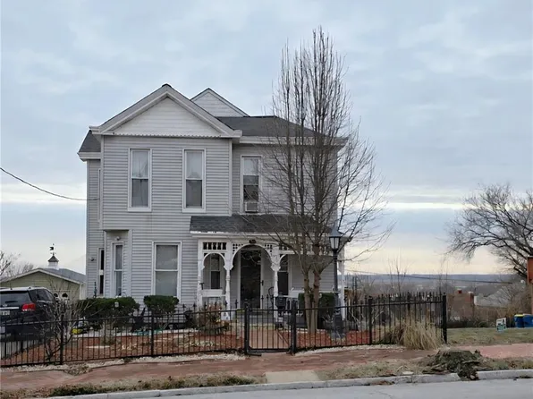 437 E 4th St, Alton, IL 62002