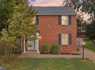 3731 2nd St S, Arlington, VA 22204