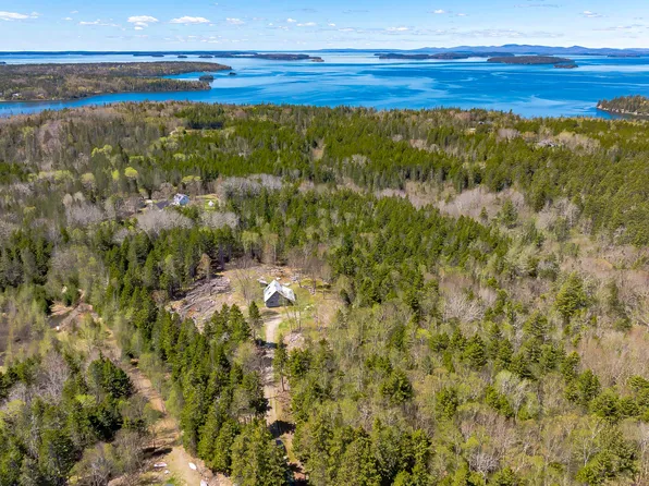 85 Gravel Pit Drive, Deer Isle, ME 04627
