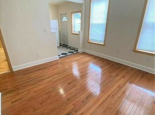 30-81 32nd St #F1F, Astoria, NY 11102