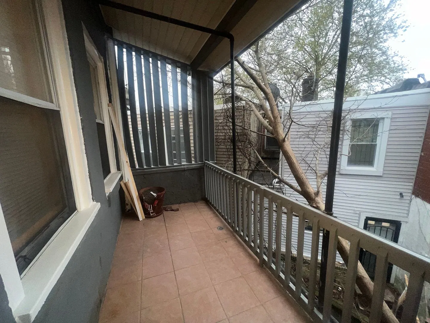 4914 Lancaster Ave. Apt 2R, 1 bedroom, 1 bathroom, Apartment — Photo 1