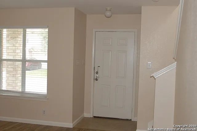 3 bed, 2.5 bath, 1343 sqft, $1,500 — Photo 3