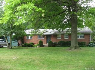31931 Carlelder Rd, Franklin, MI 48025