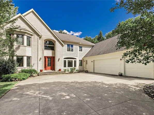 3860 Waterford Ct, Beachwood, OH 44122