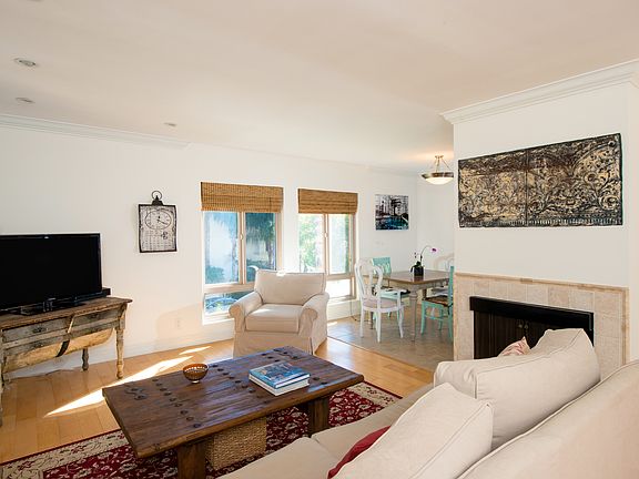 5th image of 1000 S Westgate Ave APT 209