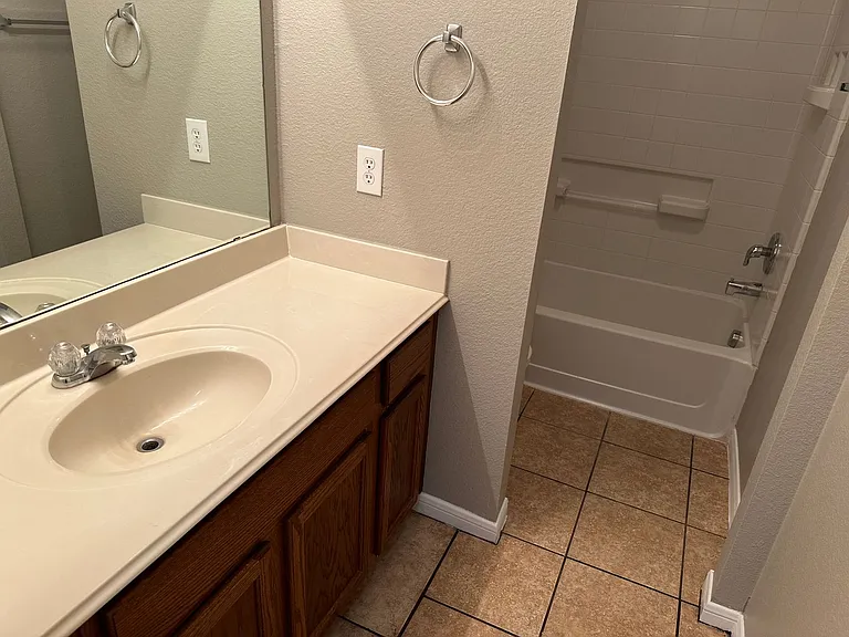 5209 Bald Cypress Ln — Photo 11