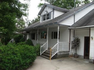 561 W Holton Whitehall Rd, Whitehall, MI 49461