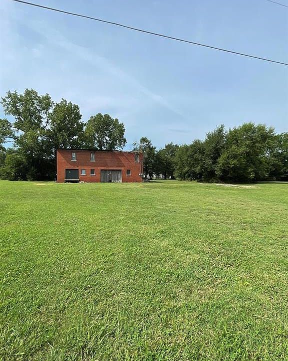 1st image of 2700 Frisco Ave