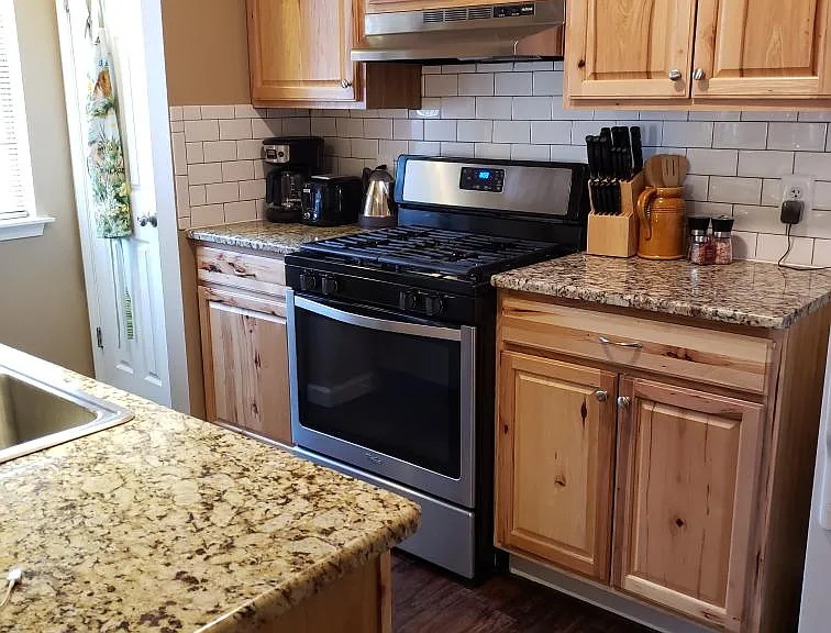 2402 Sycamore Ave #E8 — Photo 11