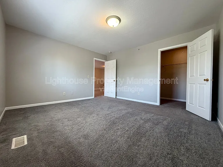 860 Marquette Ave #16 — Photo 14