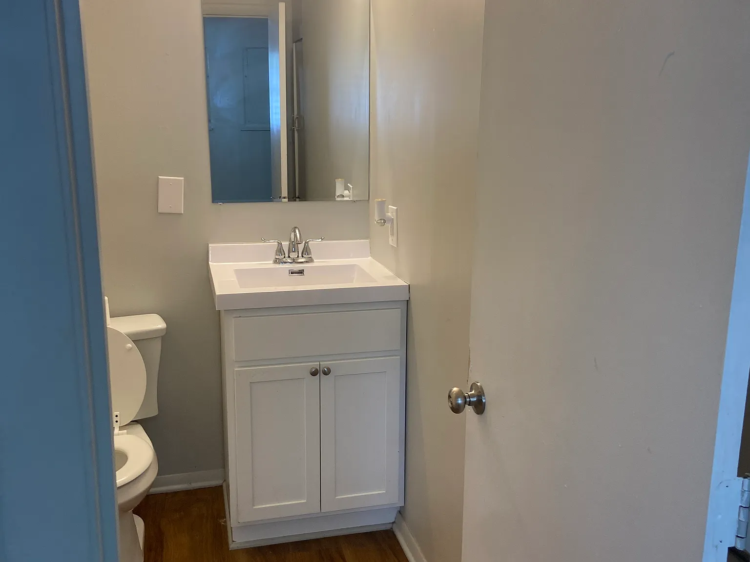1 bed, 700 sqft, $910 — Photo 2