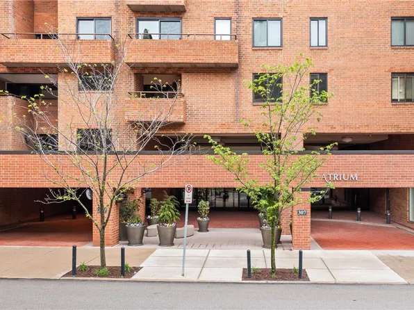 307 S Dithridge St APT 703, Pittsburgh, PA 15213