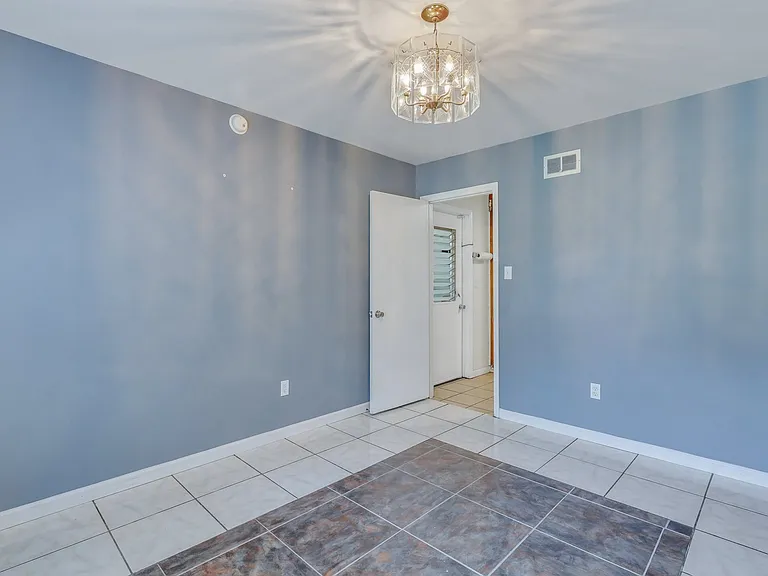 12473 Northwood Rd — Photo 8