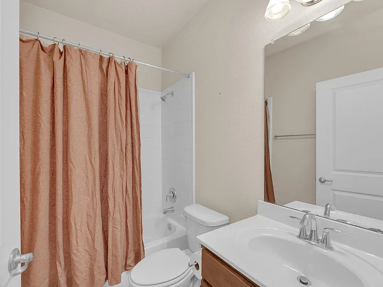 3900 Threadgill St #21 — Photo 32