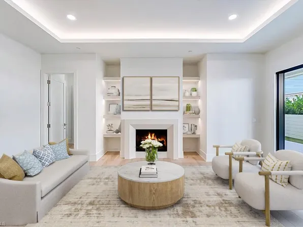 82 9TH ST S #205, NAPLES, FL 34102