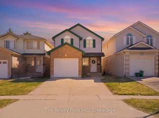 1032 Pearson Dr, Woodstock, ON N4S 8V1
