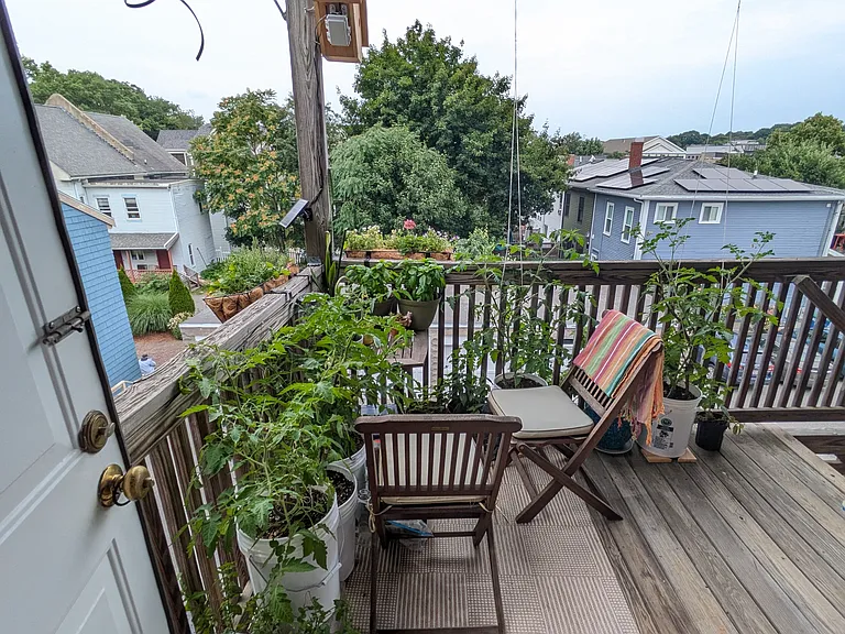 43 Ivaloo St #7R — Photo 1