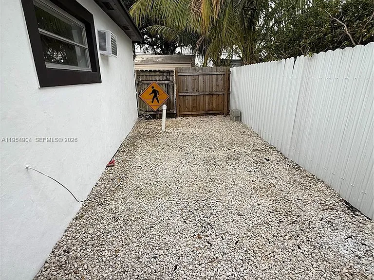 4910 SW 98th Avenue Rd #A — Photo 8