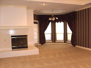 4th image of 6701 Blake Dr