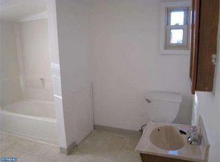 885 N Read Ave #B, Runnemede, NJ 08078