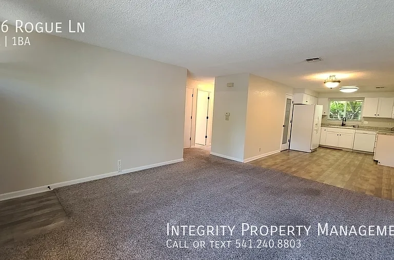 106 Rogue Ln — Photo 6