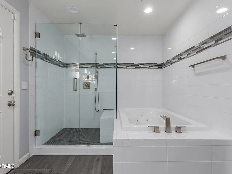 481 W Half Moon Way — Photo 17