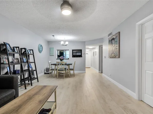 3777 78th Ave APT 15A, Hollywood, FL 33024