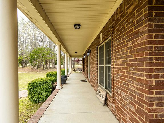 2nd image of 9275 Salem Woods Dr