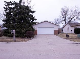 5560 Ingleside Ave, Vermilion, OH 44089