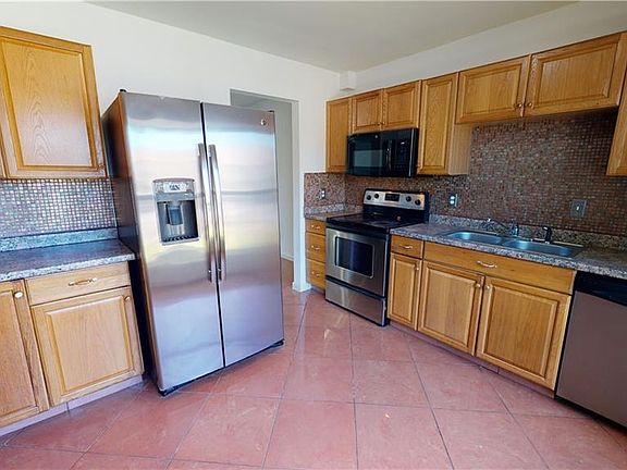 3rd image of 3715 Northwood Ct