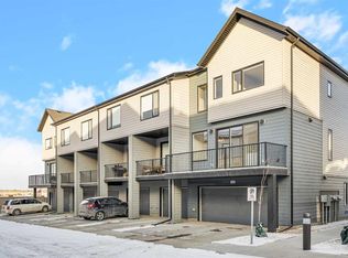 318 E Evanscrest Sq NW, Calgary, AB T3P 1S2
