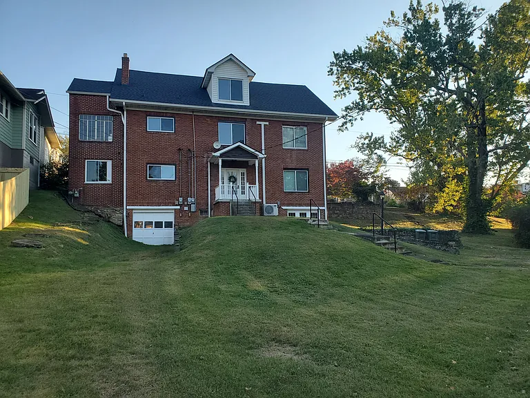 210 S Lynn Ave — Photo 13
