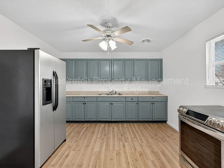 811 Saint Thomas Ln — Photo 7