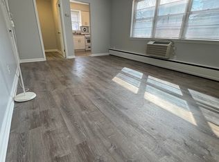 325 Essex St #E, Hackensack, NJ 07601