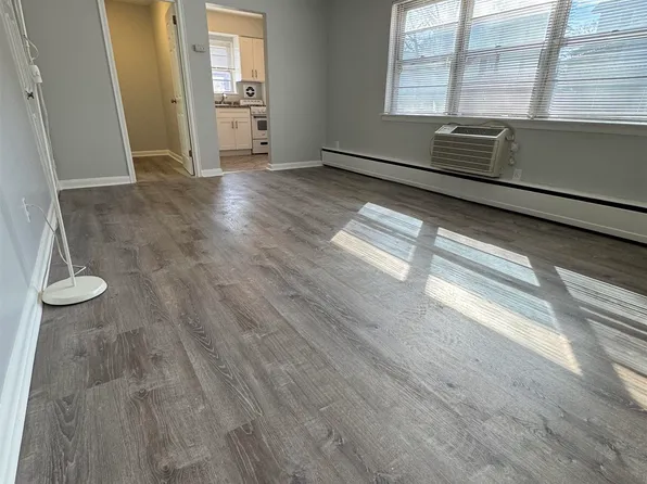 325 Essex St #E, Hackensack, NJ 07601