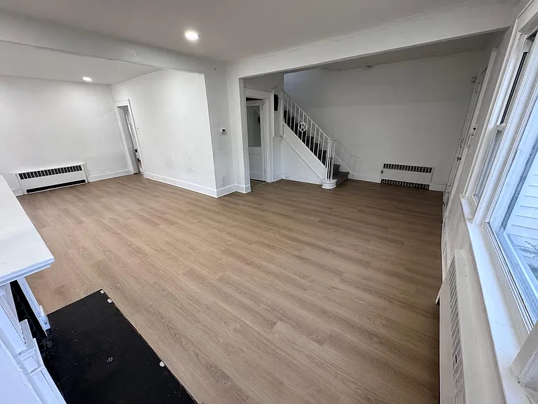 1580 Summit Ave #2 — Photo 13