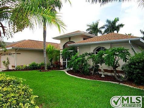 3rd image of 4910 SW 26th Pl